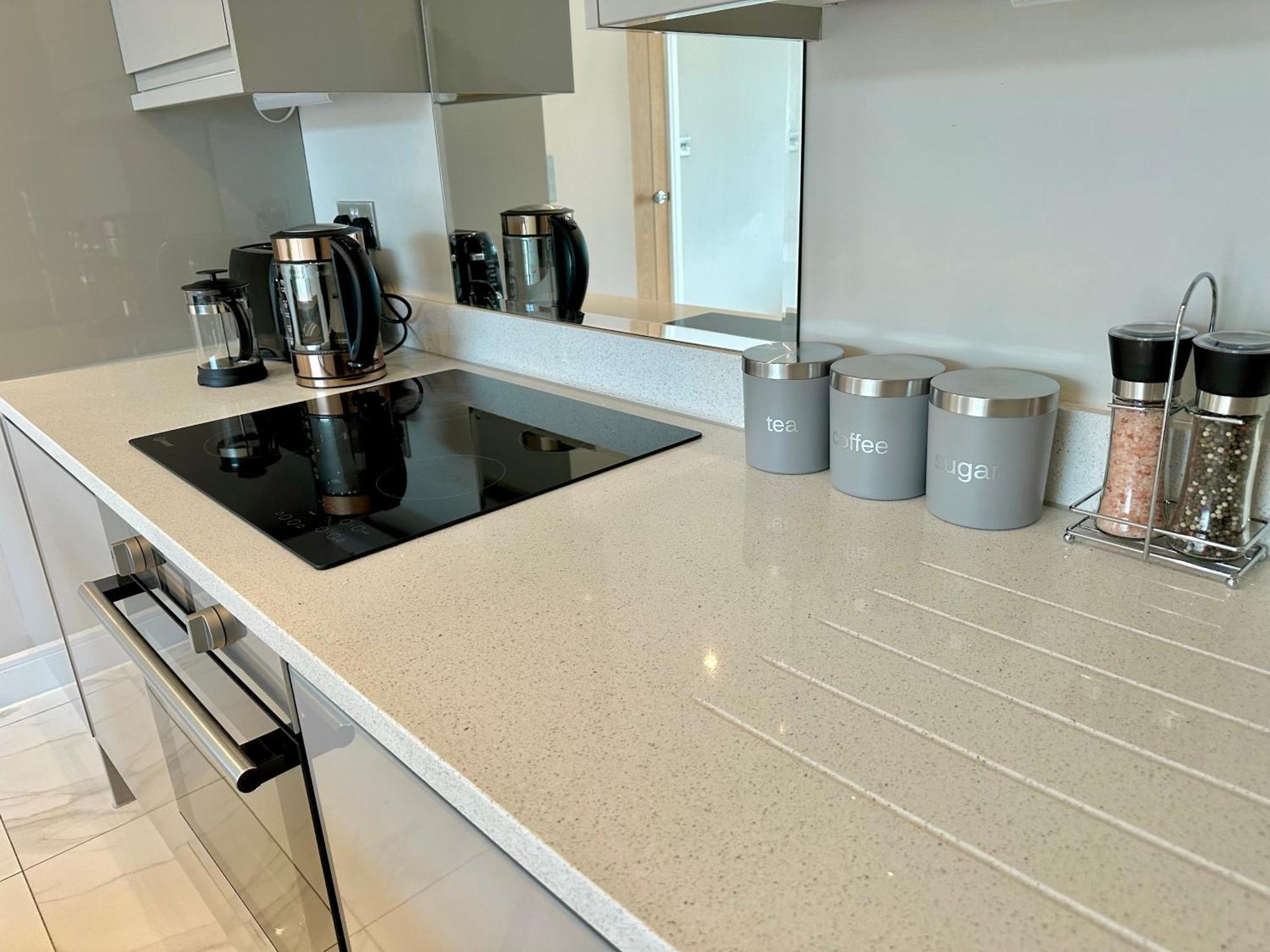 Superior Apartment In Cardiff City Centre Dış mekan fotoğraf